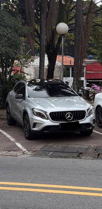 MERCEDES-BENZ GLA 200 1.6 CGI VISION BLACK EDITION 16V TURBO FLEX 4P AUTOMÁTICO
